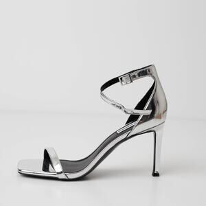 STEVE MADDEN Piked Ankle Strap Sandal In Silver Foil